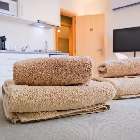 Lovely Fully Equipped Near Subway N10 - Shared Bathroom With Another Daire *