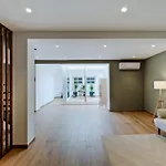 Lovely Fully Equipped Near Subway N10 - Shared Bathroom With Another Apartment *
