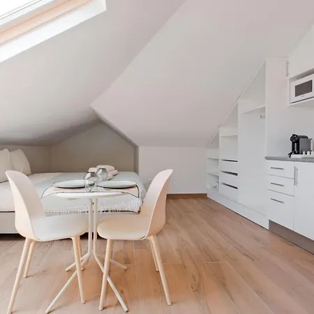 Lovely Fully Equipped Near Subway N10 - Shared Bathroom With Another Lissabon