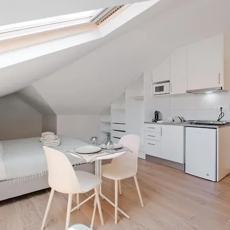 Apartment Lovely Fully Equipped Near Subway N10 - Shared Bathroom With Another